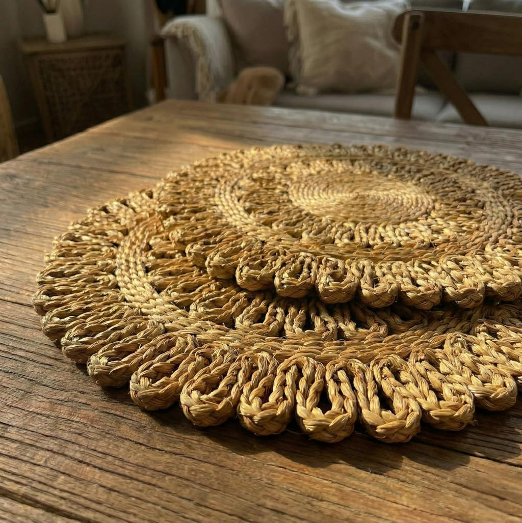 Bengal Handicrafts & Handlooms Braided Jute Placemats (26 cm, Set of 2) | Handmade Natural Beige Round Table Mats for Dining, Bedside & Centre Table Decor